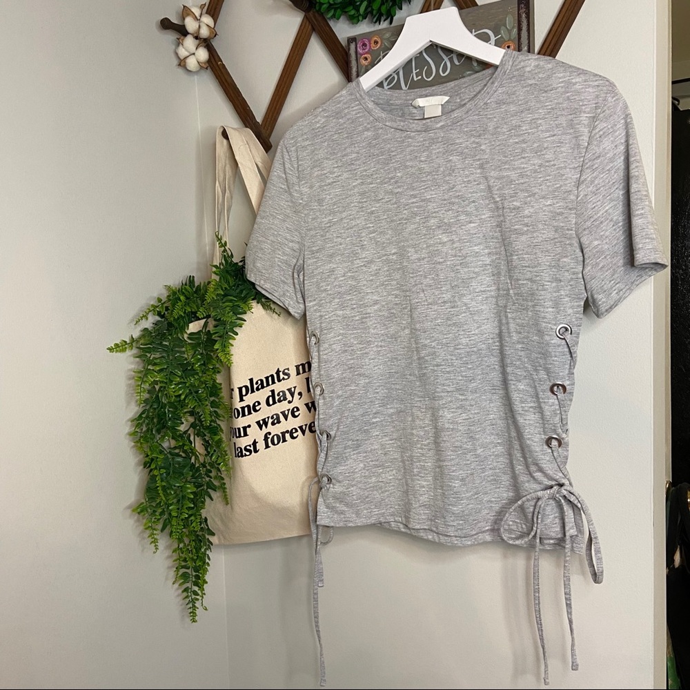 H&M Gray Tee with Side-Ties Size Small